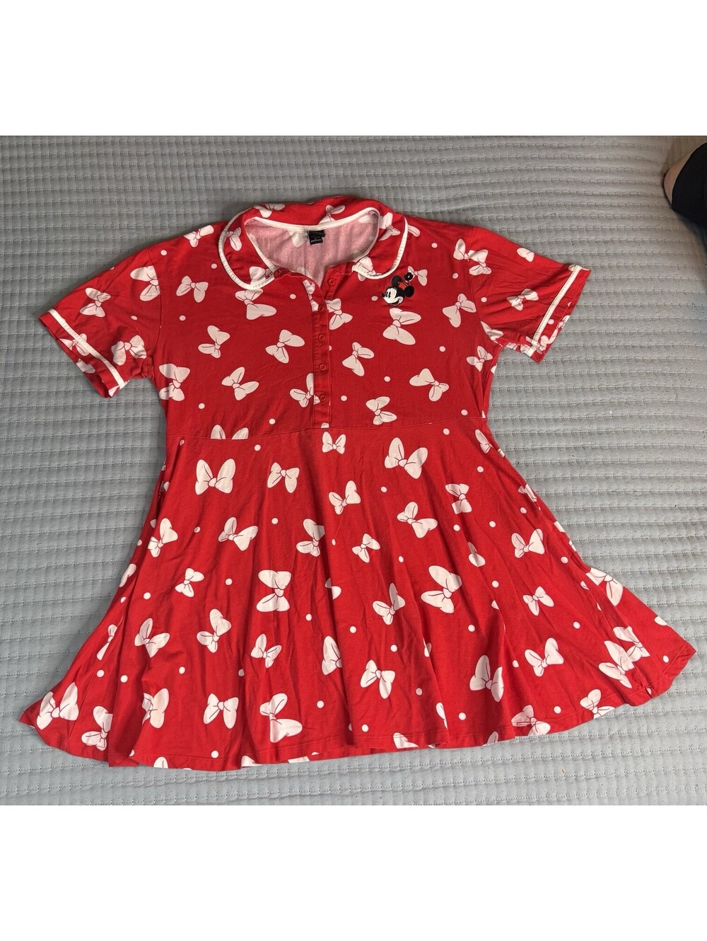 NEW HER UNIVERSE DISNEY MINNIE MOUSE DRESS RED WHITE BOWS ADULT SIZE XL